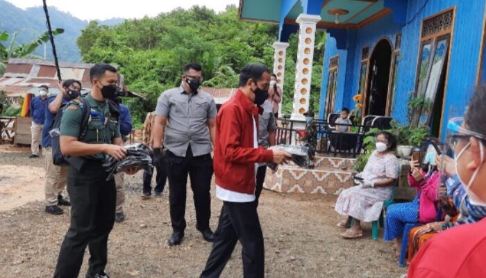 Dikunjungi Jokowi, Warga Pepitak Jaya Harapkan Adanya Perubahan