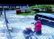 Terekam CCTV, Pencuri Gondol Uang Rp50 Juta di Jok Motor Plat Merah