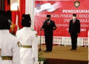 Bupati HSS Kukuhkan 32 Orang Anggota Paskibraka