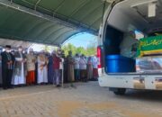 Almarhum Guru Kapuh Dishalatkan Oleh Ribuan Jamaah