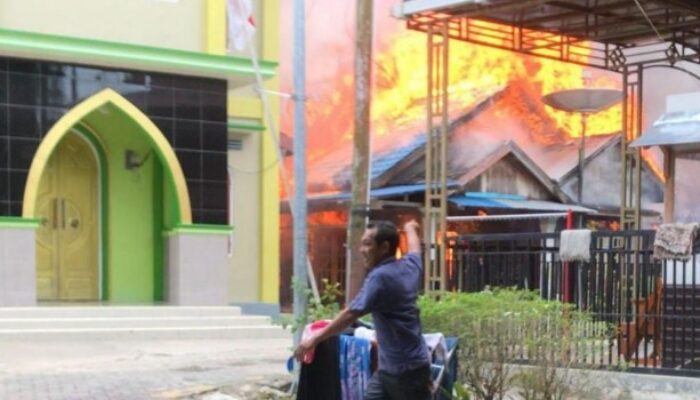 Kebakaran di Kompleks Maritam Balangan, Kerugian Ditaksir Ratusan Juta Rupiah