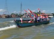 Konvoi Perahu Hias HUT ke-76 RI di Banjarmasin