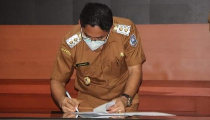 Wabup Syamsuri Sepakati Berita Acara Tapal Batas Wilayah HSS dan Tapin