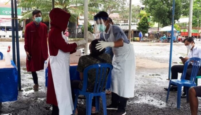 Langgar Prokes, Pengendara Melintas di Balangan Langsung Dites Antigen