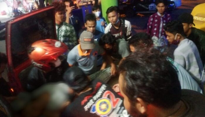 Tiga Remaja Mabuk Lem Seruduk Minibus di Tapin