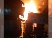 Rumah dan Warung Ketupat Kandangan di Banjarmasin Hangus Terbakar