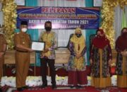 Masa Jabatan Berakhir, Bupati dan Wabup HSS Kembali Lepas 11 Kepala Desa