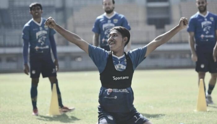 Rebutan Puncak Klasemen, Gelandang Muda Persib Pilih Fokus Persiapan Hadapi Bali United