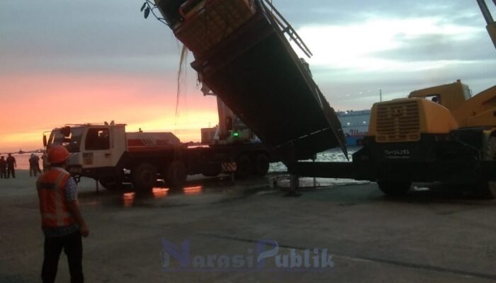 Polisi Tetapkan Sopir Sebagai Tersangka Dalam Peristiwa Truk Jatuh di Pelabuhan Trisakti