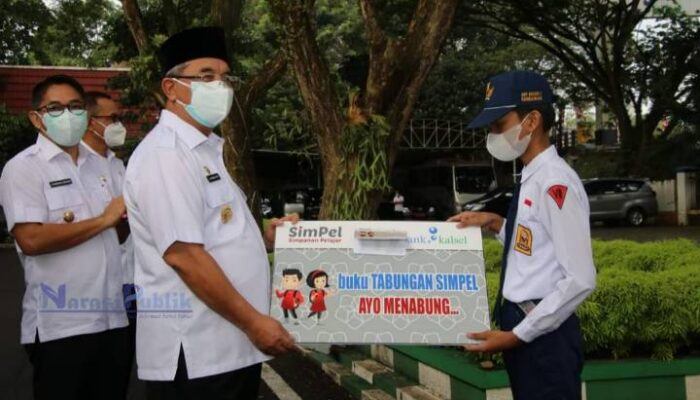 Tingkatkan Minat Menabung, Bupati-Wabup HSS Launching Program Satu Rekening Satu Pelajar