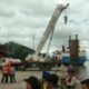 Truk Bermuatan Besi Tua Tercebur ke Sungai