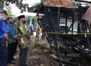 Salurkan Bantuan Kebakaran, Bupati-Wabup Ikut Berbelasungkawa Atas Meninggalnya Nenek Normah