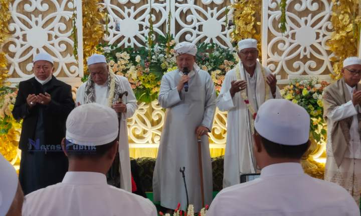 Tgh Ahmad Syairazi Resmikan Majelis Ta'lim