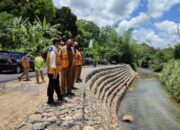 Pastikan Lancar, Wabup Syamsuri Monitoring Pengerjaan Infrastruktur