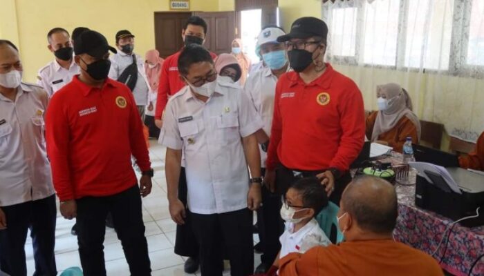 Tinjau Vaksinasi Anak, Wabup Syamsuri Ajak Masyarakat Terapkan Prokes