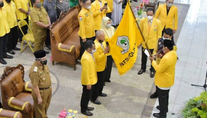 Paman Birin Resmi Lantik 61 Pengurus DPD Partai Golkar HSS