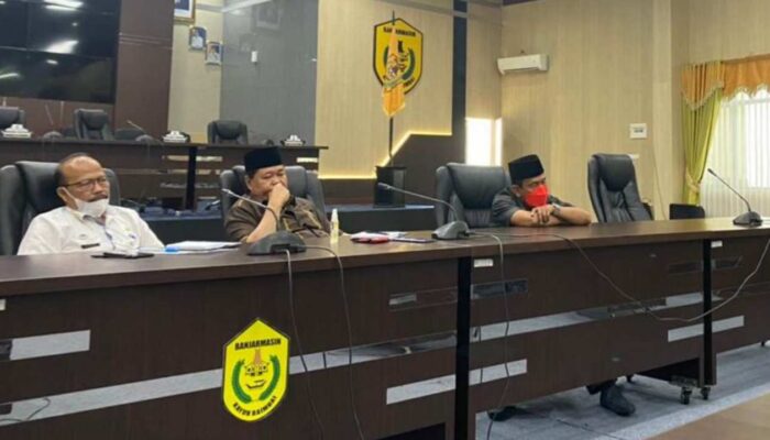 Mahasiswa Kecewa Ketua DPRD Banjarmasin Absen Saat Rapat Dengar Pendapat