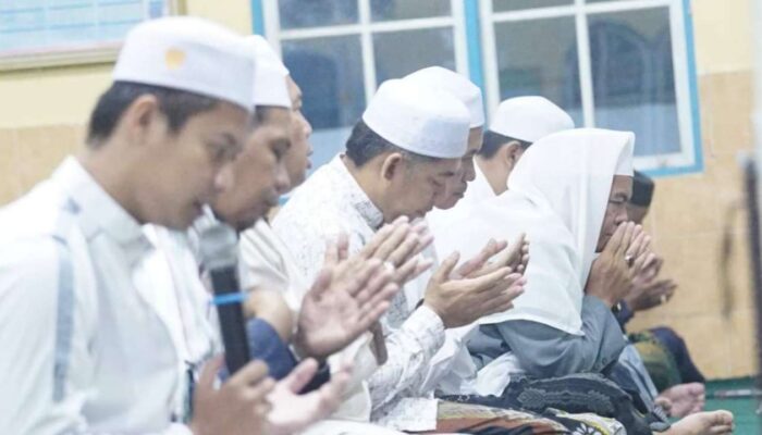 Wujudkan Sejahtera Dunia Akhirat, Wabup Syamsuri Ajak Makmurkan Masjid Lewat Salat Subuh Berjamaah