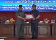 Bupati Fikry Sampaikan Raperda Perubahan APBD 2022 Lewat Paripurna DPRD HSS
