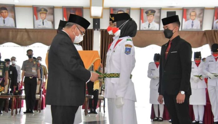 Resmi Dikukuhkan, 32 Paskibraka HSS Siap Kibarkan Merah Putih Pada HUT RI ke-77