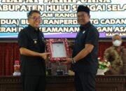 Lewat Paripurna DPRD, Wabup HSS Sampaikan Ranperda Cadangan dan Keamanan Pangan
