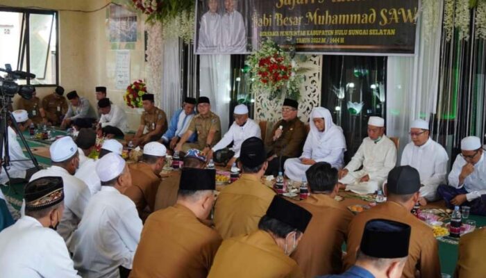 Gelar Safari Maulid di Desa Baruh Jaya, Bupati HSS Ajak Masyarakat Makmurkan Tempat Ibadah