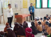 Isi Kelas Inspirasi, Wabup Syamsuri Berikan Motivasi Anak-anak SDN Pamujaan Simpur