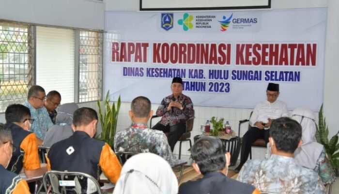 Bupati Fikry Hadiri Rakor Evaluasi Kinerja Dinkes HSS