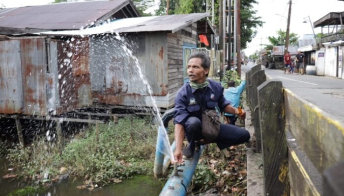 Tindak Lanjuti Keluhan Warga, PAM Bandarmasih Atasi Kemacetan Air Bersih