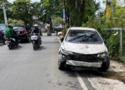 Kurang Konsentrasi, Pengemudi Mobil di Banjarmasin Tabrak Pembatas Jalan