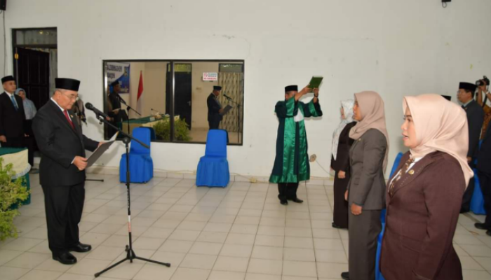 Bupati Fikry Lantik Tiga Pejabat Administrator Baru Lingkup Pemkab HSS