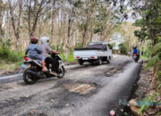 Perbaikan Ruas Jalan Desa Mantimin – Guha Tunggu Cuaca Panas