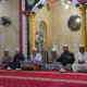 "Foto : Wabup HSS, Syamsuri Arsyad saat mengikuti Isra Mi'raj Nabi Muhammad SAW dan Haul ke-18 Guru Sekumpul di Langgar Nurul Islam."