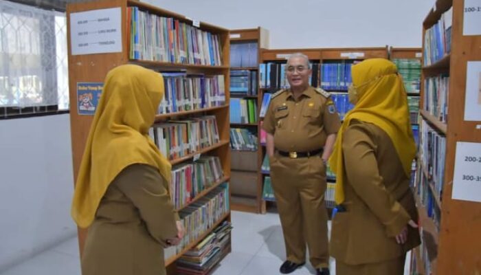 Bupati Fikry Resmikan Ruang Baru Perpustakaan SMPN 2 Kandangan