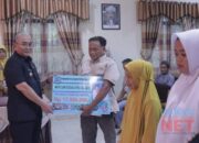 Bupati HSS Salurkan Bantuan PRS Untuk Kecamatan Padang Batung dan Loksado