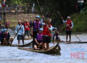 Puncak Festival Loksado 2023, Bupati HSS dan Ratusan Wisatawan Naiki Bamboo Rafting Susur Sungai Amandit