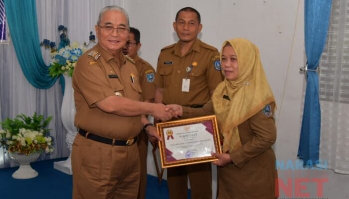 Tiga SOPD di HSS Dapatkan Penghargaan Dari Bupati Fikry