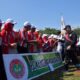Bupati HSS, Achmad Fikry menyapa peserta usai pembukaan Porseni PGRI ke 7 Tingkat Kabupaten HSS.