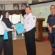Pj Bupati HSS, Hermansyah menyerahkan SK pengangkatan P3K kepada tenaga teknis kebijakan optimalisasi lingkup Pemkab HSS.
