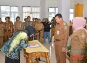 Pj Bupati HSS Kukuhkan Bunda Literasi dan Buka Bimtek Pengelolaan Arsip Dinamis