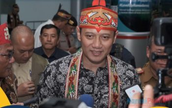 Menteri ATR/BPN, Agus Harimurti Yudhoyono (AHY) saat tiba di Kota Palangka Raya, Provinsi Kalimantan Tengah (Kalteng).