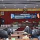 Sekda HSS, Muhammad Noor saat menyampaikan jawaban atas pandangan umum fraksi DPRD.