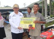 Tingkatkan Sektor Pertanian, Pemkab HSS Salurkan Ratusan Alsintan Untuk Petani