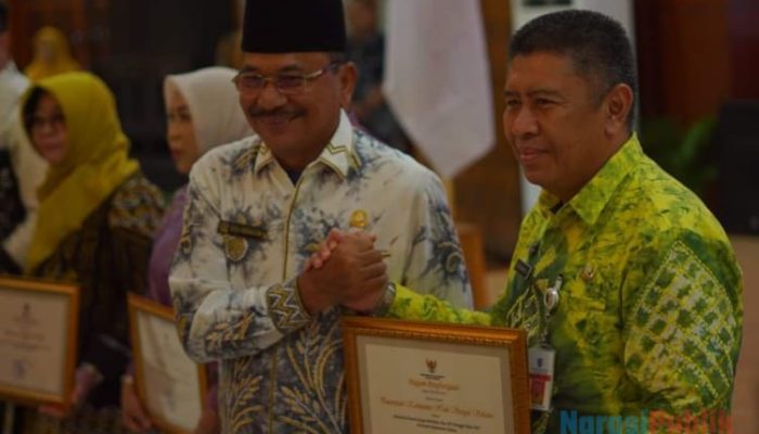 Raih Nilai Tertinggi Se-Kalsel, Pemkab HSS Didapuk Penghargaan SPI 2023 Dari KPK RI