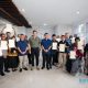 Menteri ATR/BPN Agus Harimurti Yudhoyono (AHY) saat menyerahkan Sertipikat Tanah Elektronik di Kantor Pertanahan Kota Balikpapan.