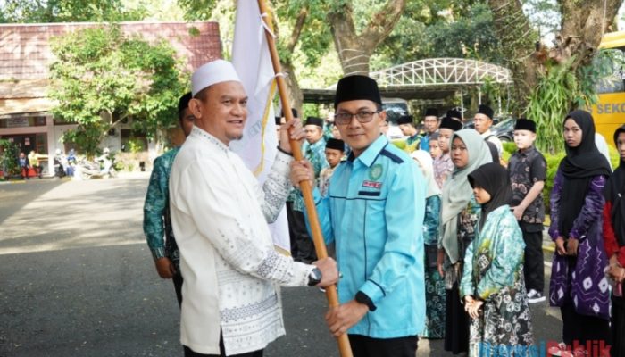 Pj Bupati HSS Lepas 97 Kafilah FASI Tingkat Provinsi Kalsel