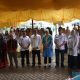 Sekda HSS, Muhammad Noor foto bersama selepas meresmikan Sekolah Lansia di Desa Baru, Kecamatan Sungai Raya.