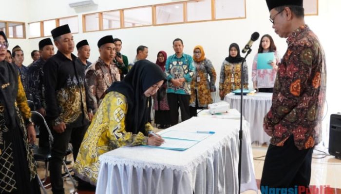 Wakili Pj Bupati, Sekda HSS Lantik 10 Anggota BPD PAW