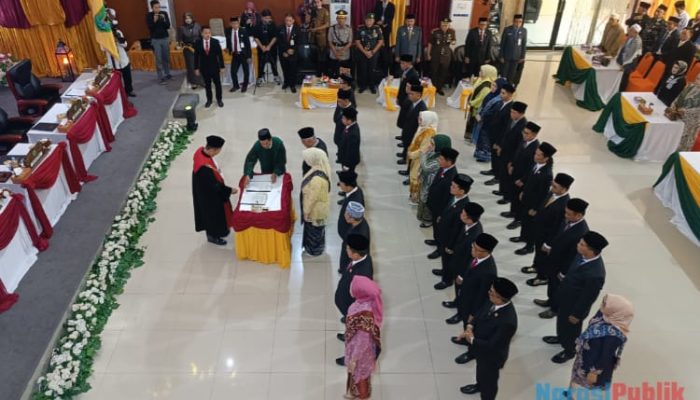 Resmi Dilantik, H Fadilah dan Ratna Sari Jabat Pimpinan Sementara DPRD HSU
