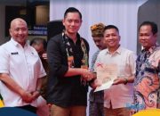 Serahkan Sertifikat Tanah Elektronik, Menteri AHY Apresiasi Kolaborasi Kantah dan Pemerintah Kota Bekasi